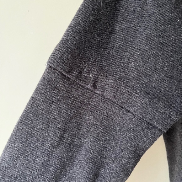 *SOLD* Vintage Talbots floral embroidered long sleeve - Picture 5 of 5